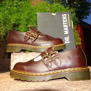 *Never Worn* Doc Martens Double Buckle Mary Janes